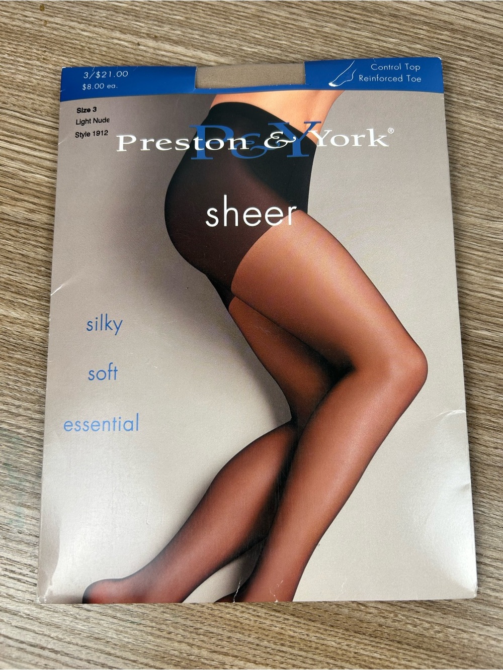 Preston & York Sheer Control Top Pantyhose Light Nude size 3 style 1912